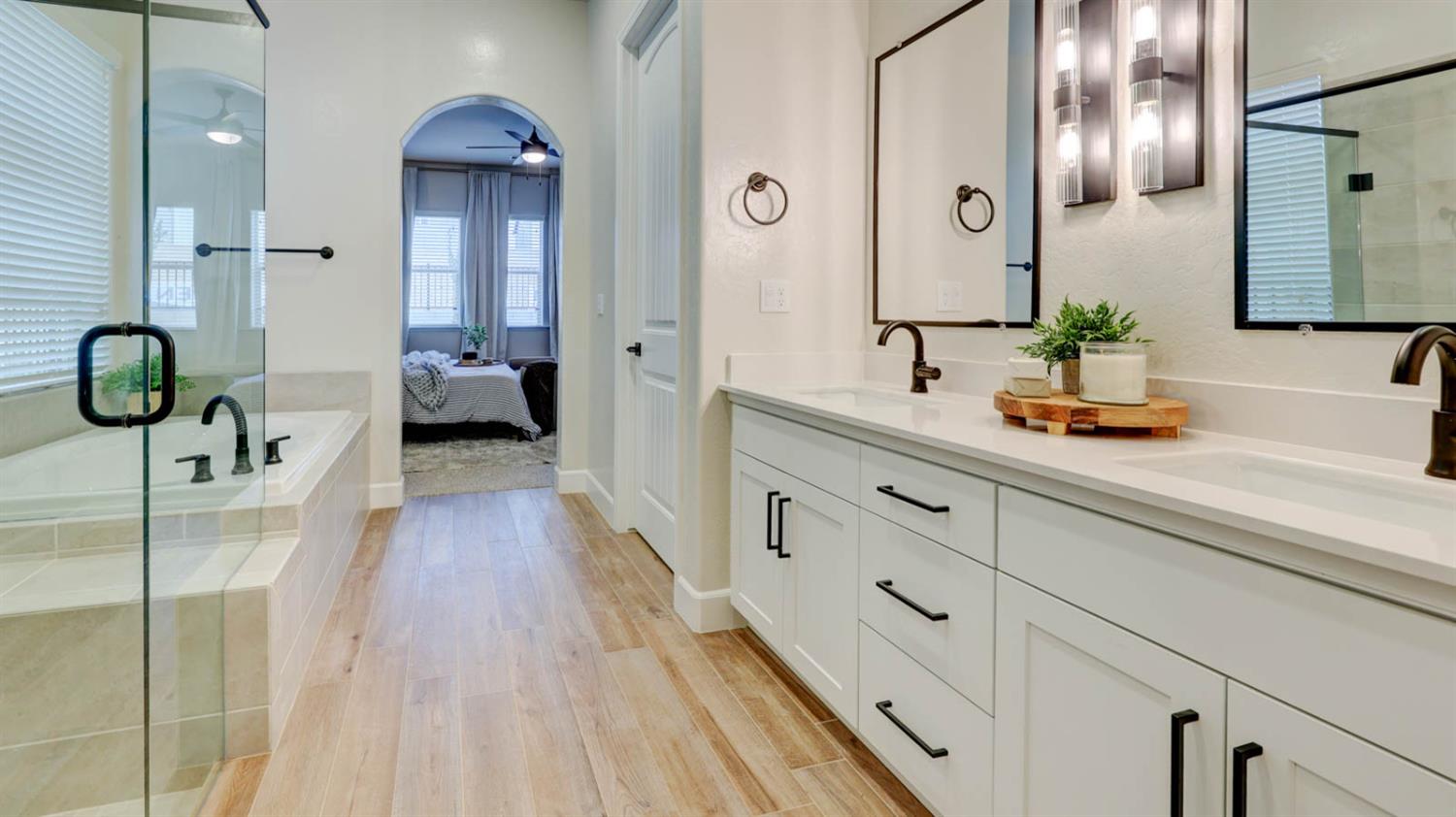 11206 N Via Ravenna Drive