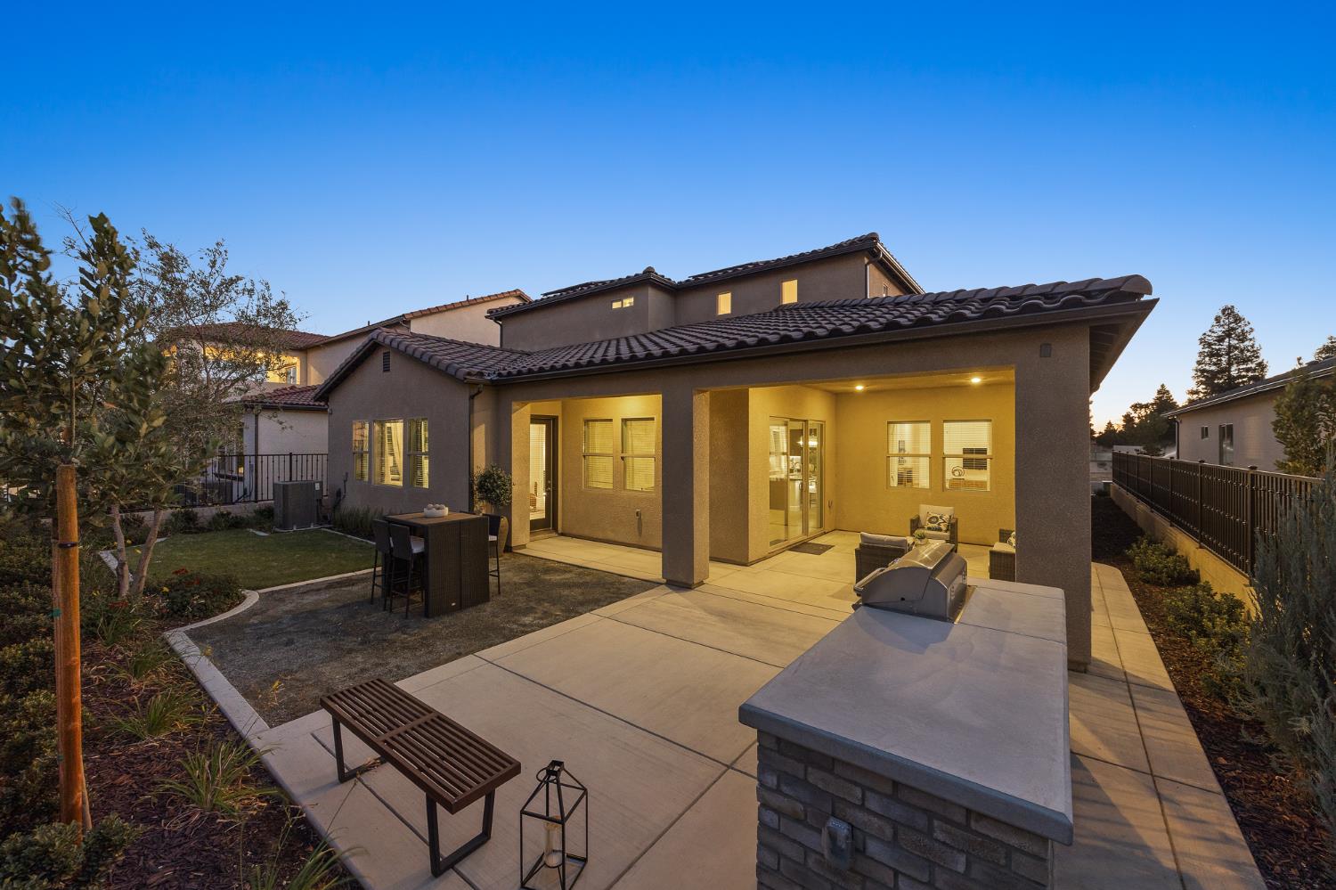 11214 N Via Ravenna Drive