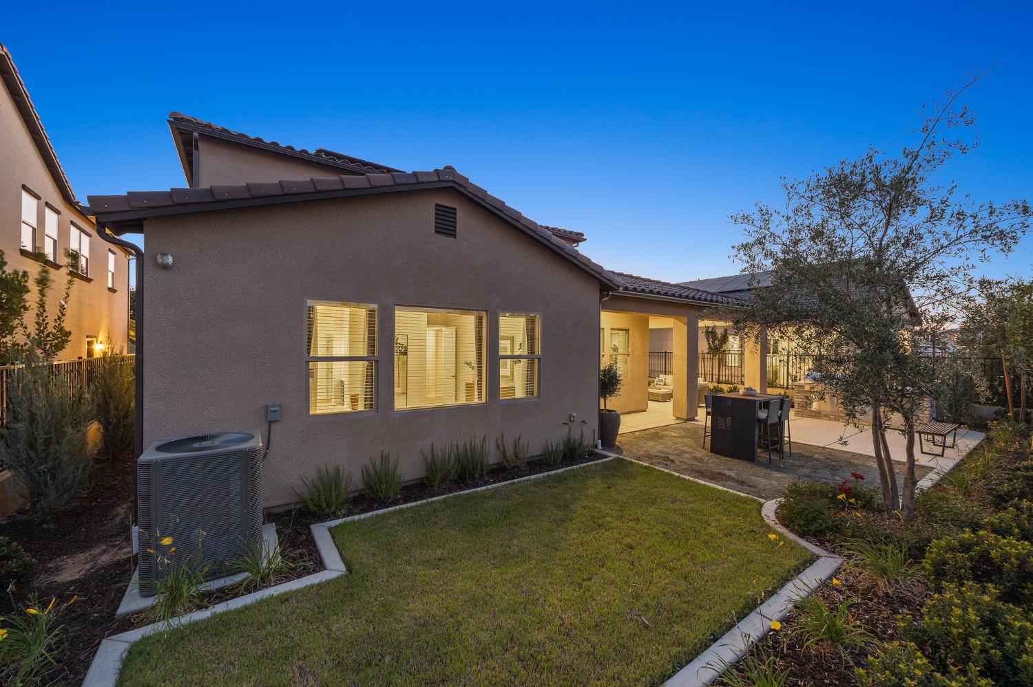 11214 N Via Ravenna Drive