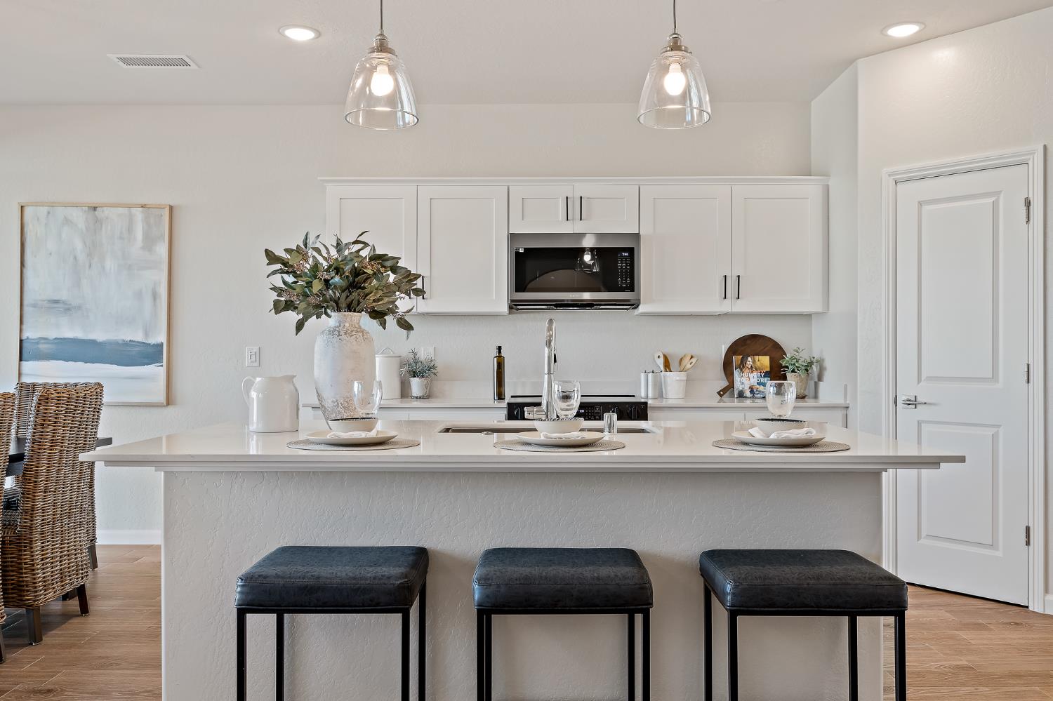 7138 W Ashcroft Avenue