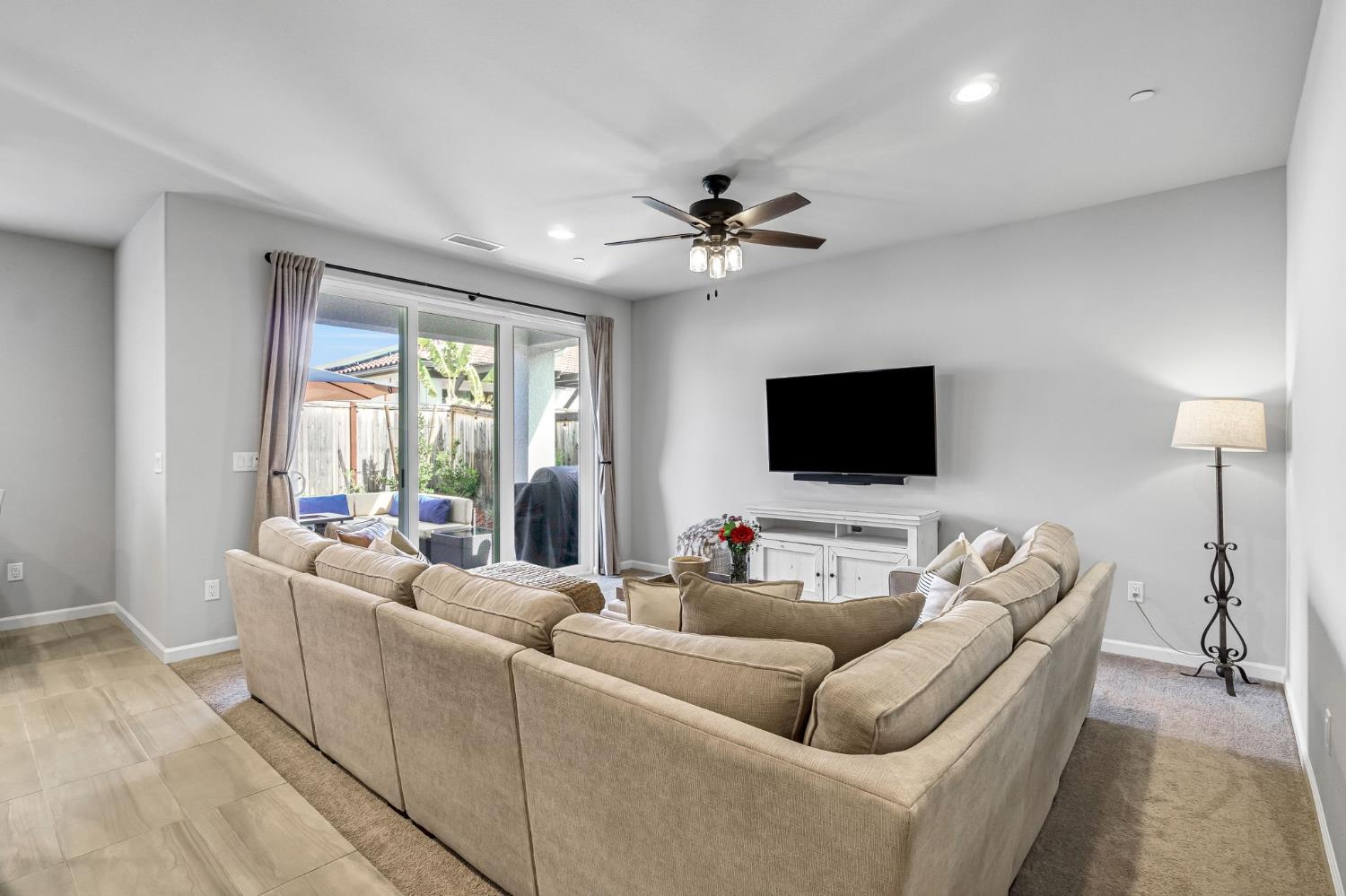 649 Wood Crest Avenue