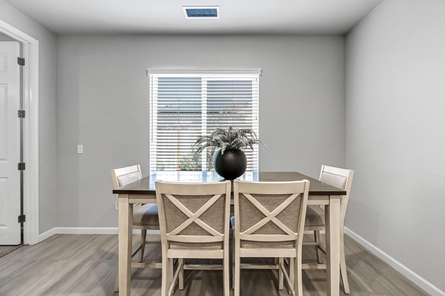 649 Wood Crest Avenue