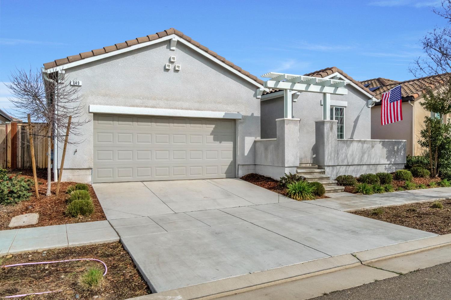 649 Wood Crest Avenue