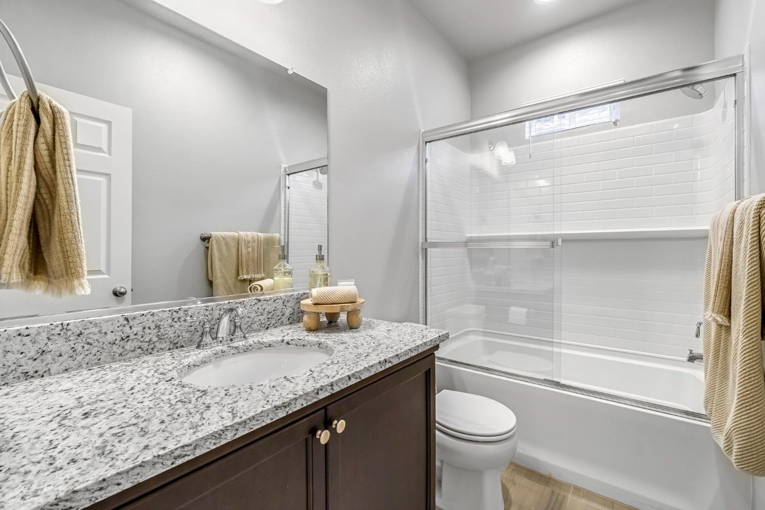 649 Wood Crest Avenue