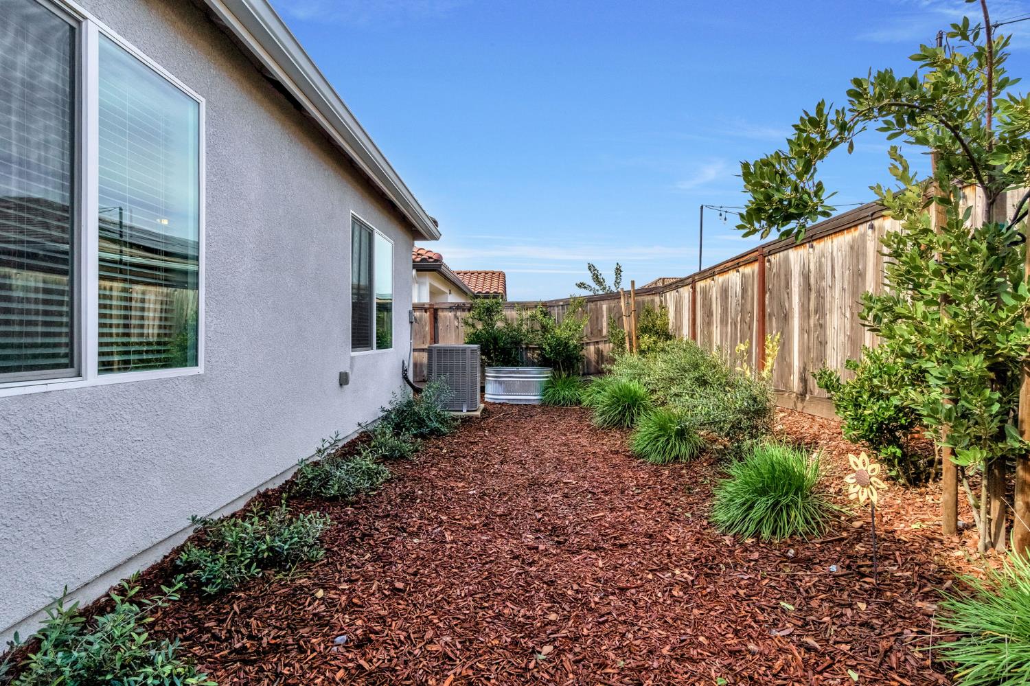 649 Wood Crest Avenue