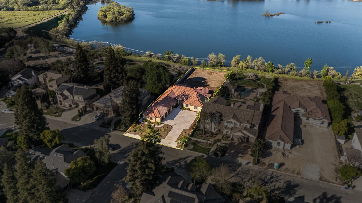 4748 W Alluvial Avenue