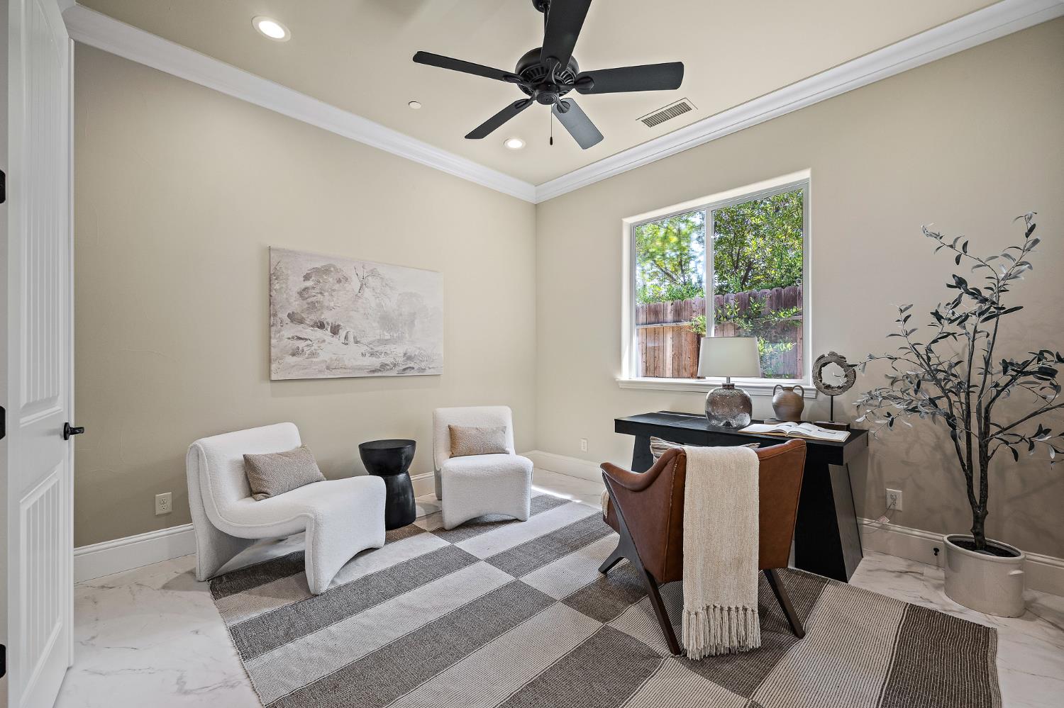 4748 W Alluvial Avenue