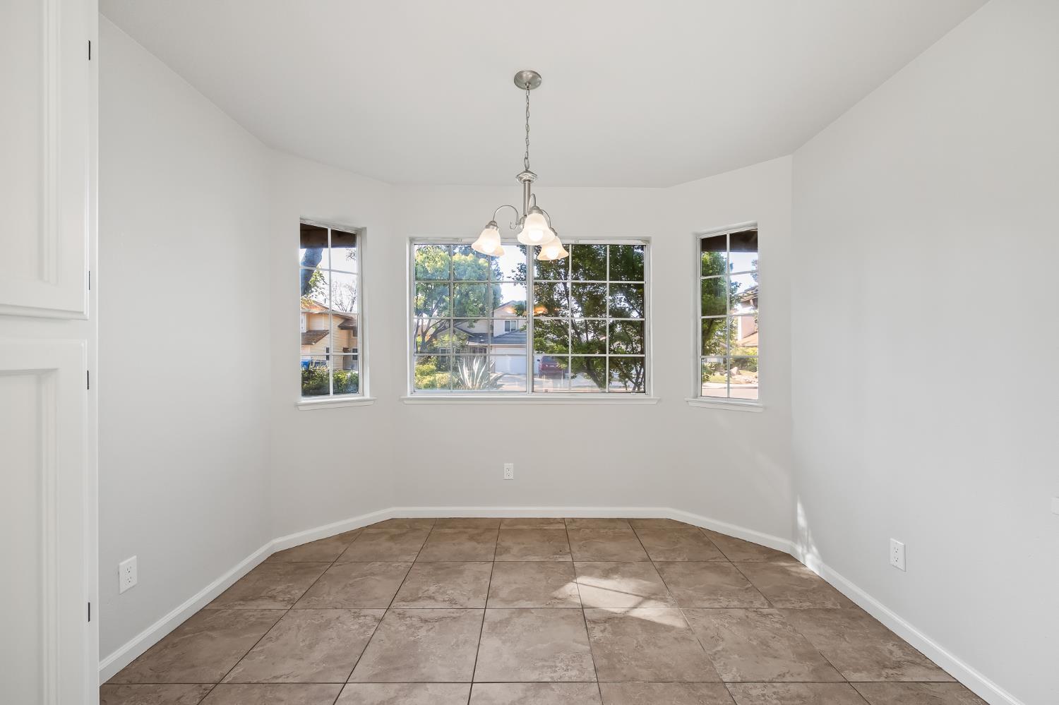 1166 E Goshen Avenue