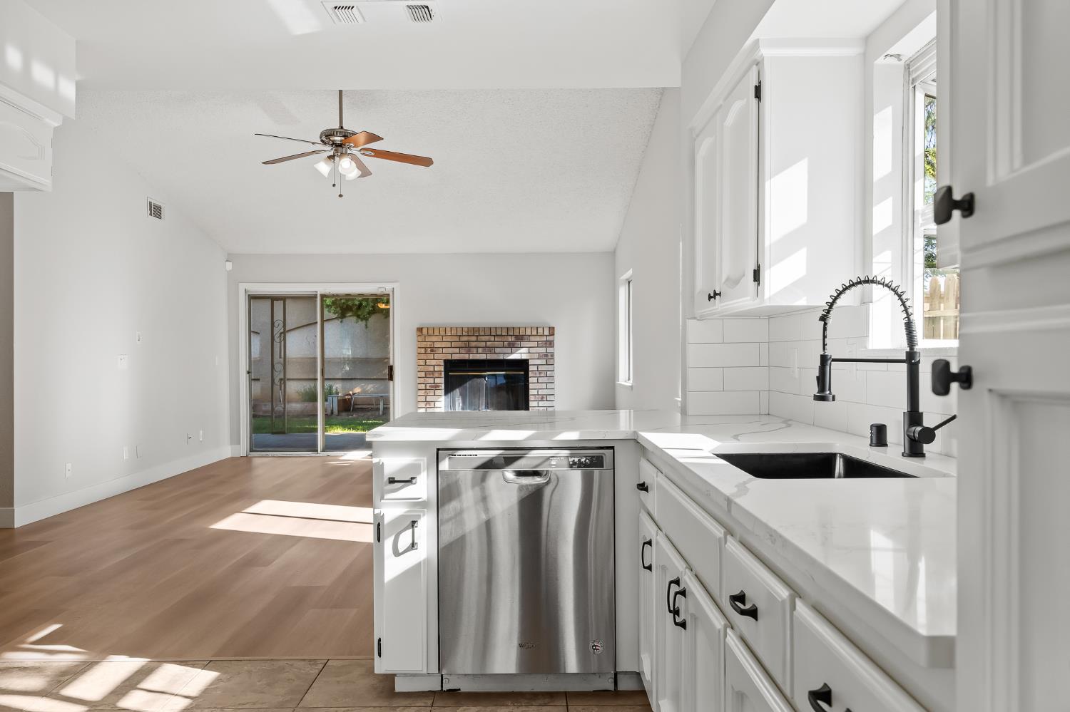 1166 E Goshen Avenue