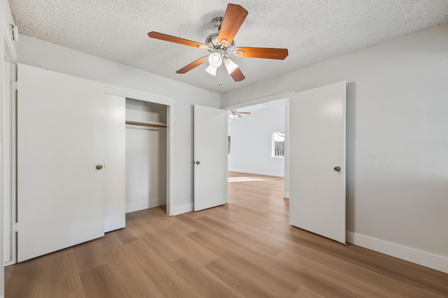 1166 E Goshen Avenue