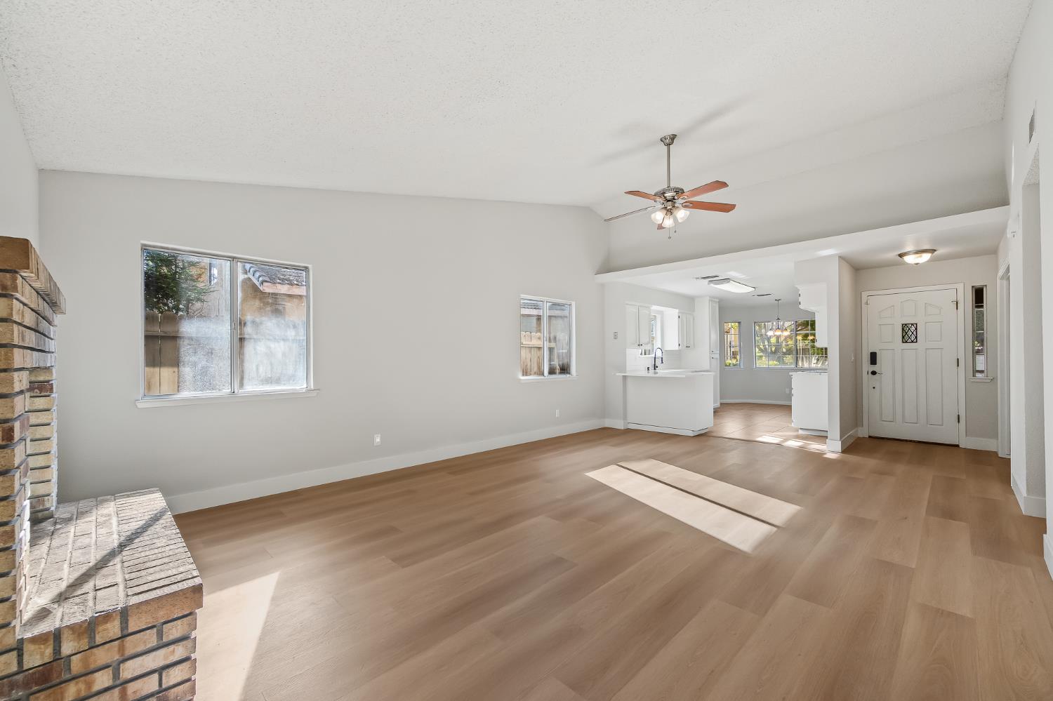 1166 E Goshen Avenue