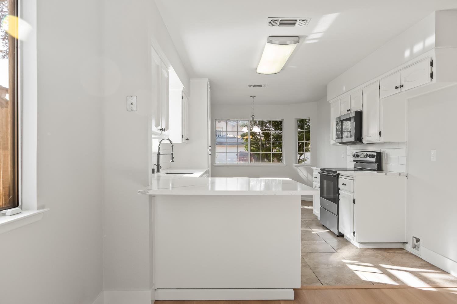 1166 E Goshen Avenue