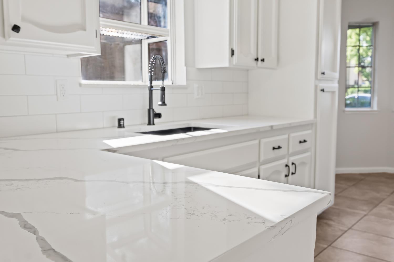 1166 E Goshen Avenue