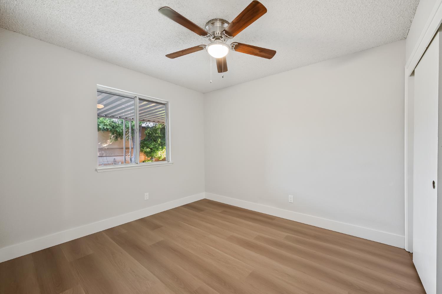 1166 E Goshen Avenue