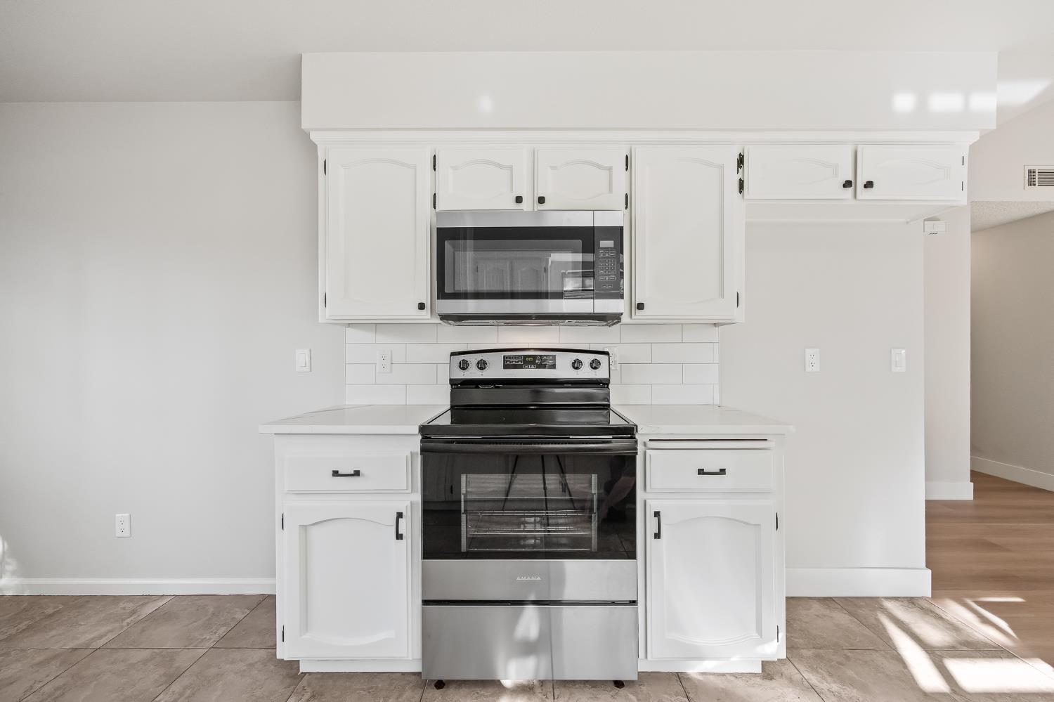 1166 E Goshen Avenue