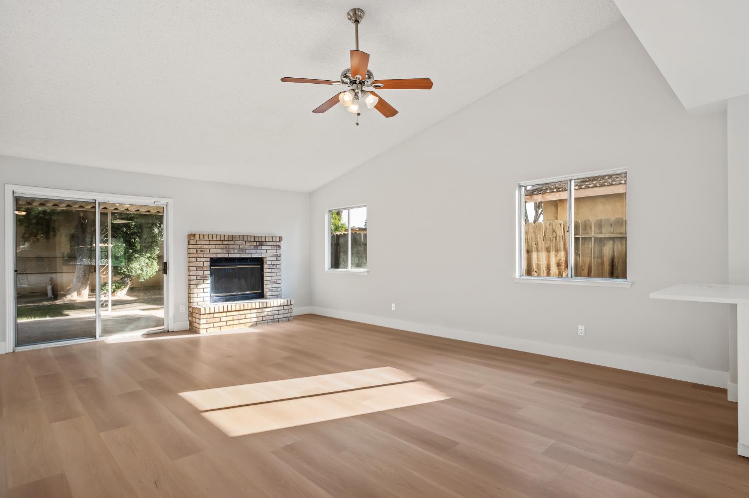 1166 E Goshen Avenue