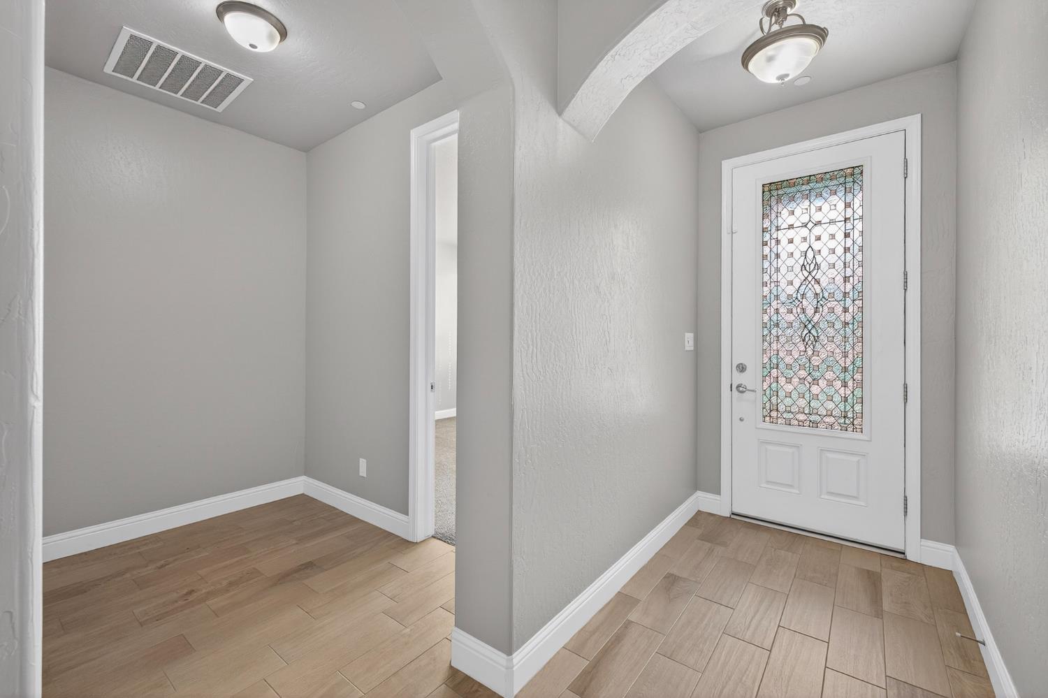2446 S Claremont