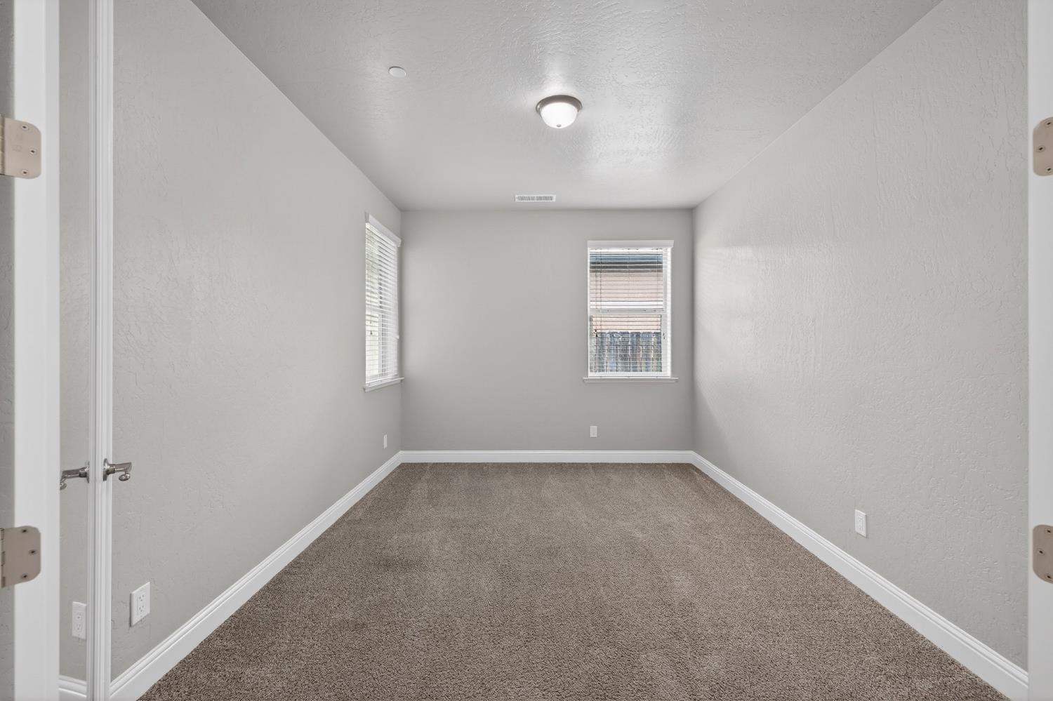 2446 S Claremont