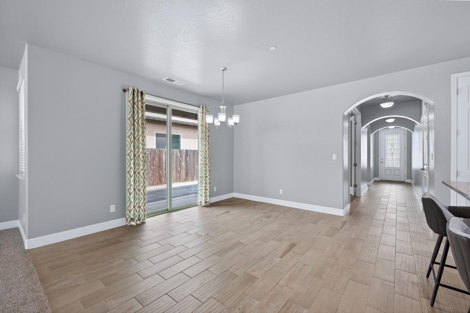 2446 S Claremont