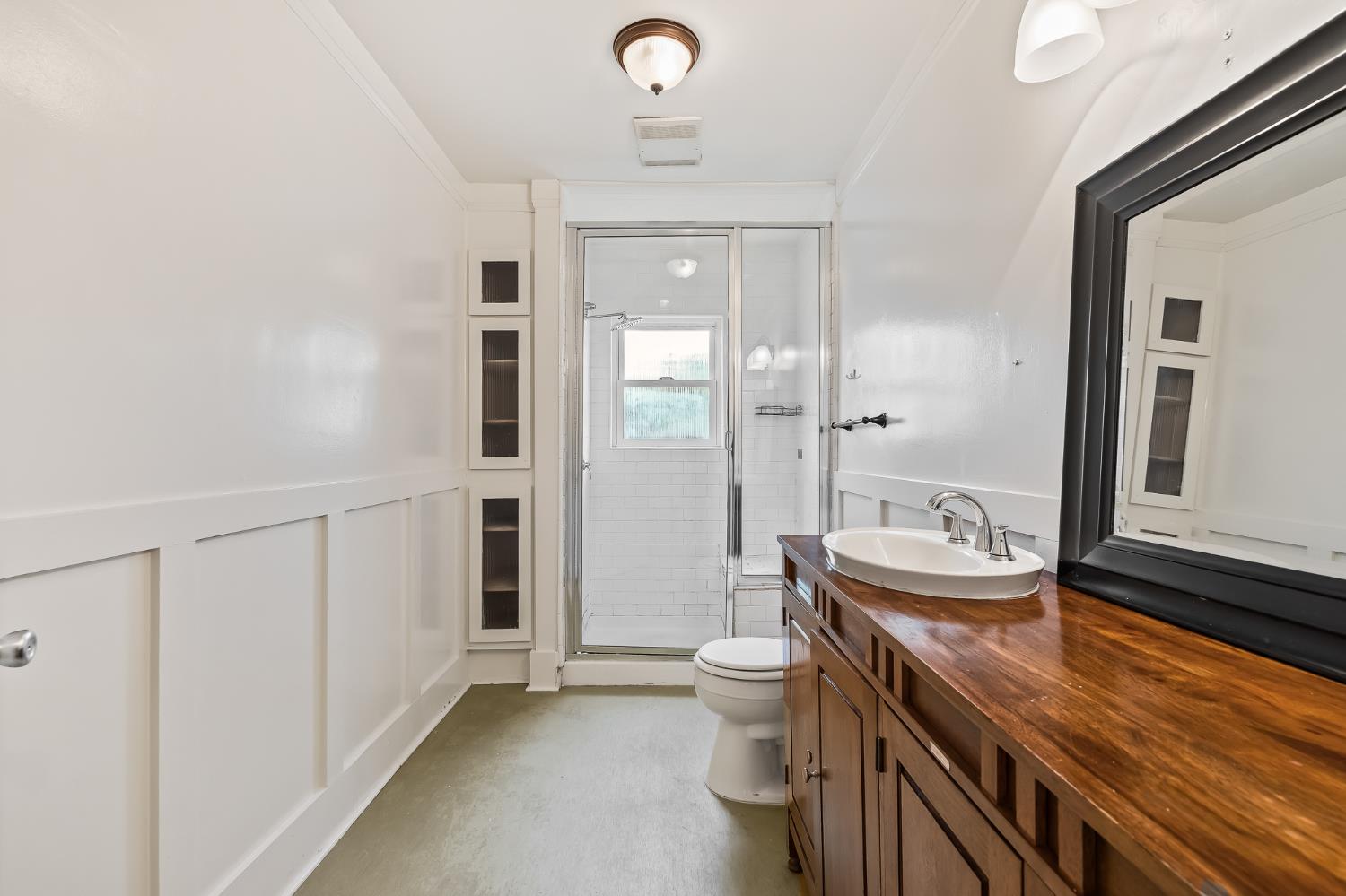 1521 N College Avenue