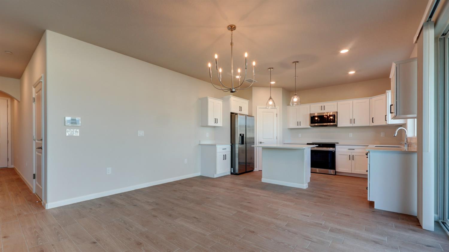 7102 W Ashcroft Avenue