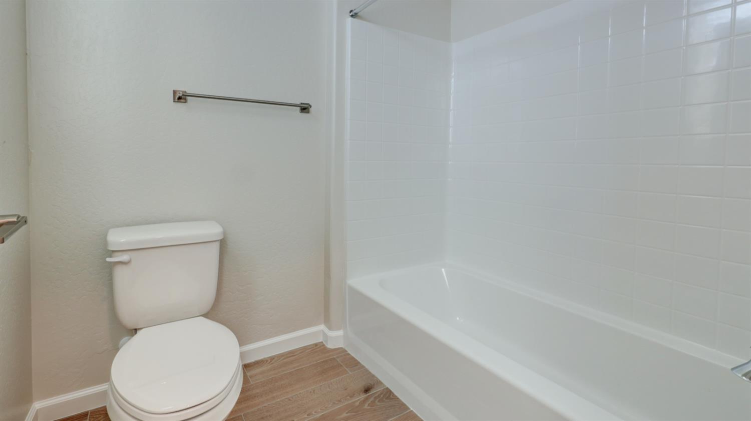 7102 W Ashcroft Avenue