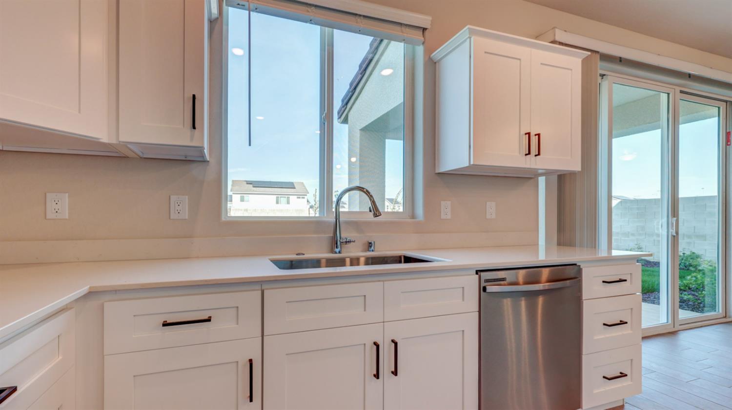 7102 W Ashcroft Avenue