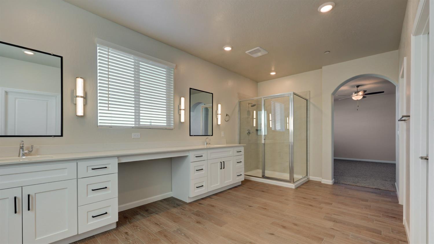 7102 W Ashcroft Avenue