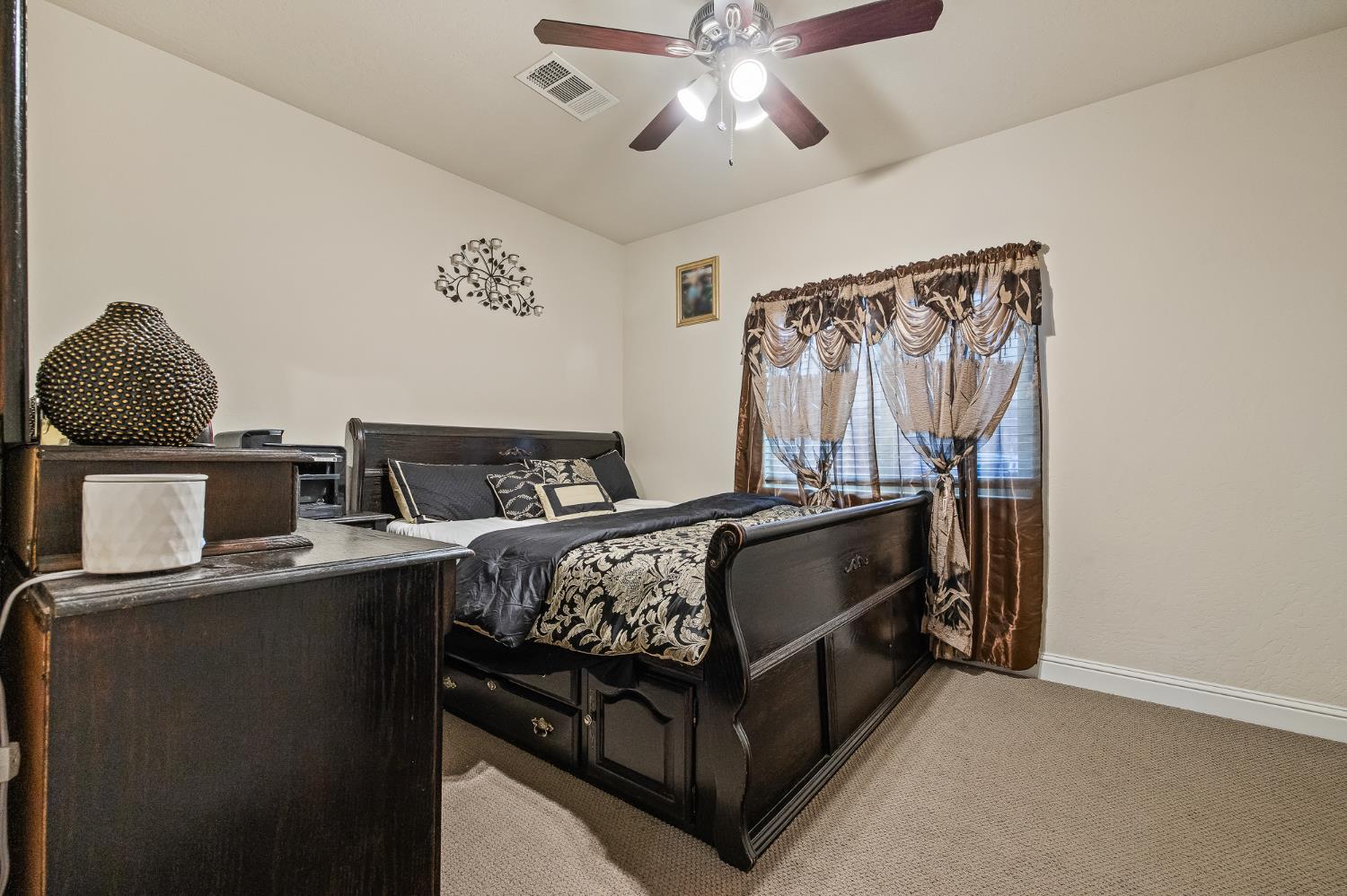 5355 W Hammond Avenue