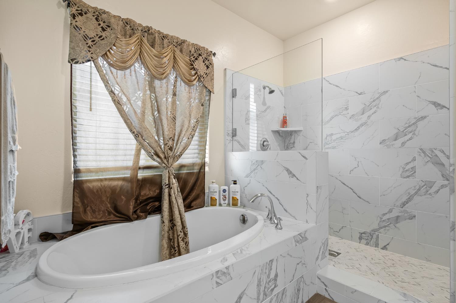 5355 W Hammond Avenue