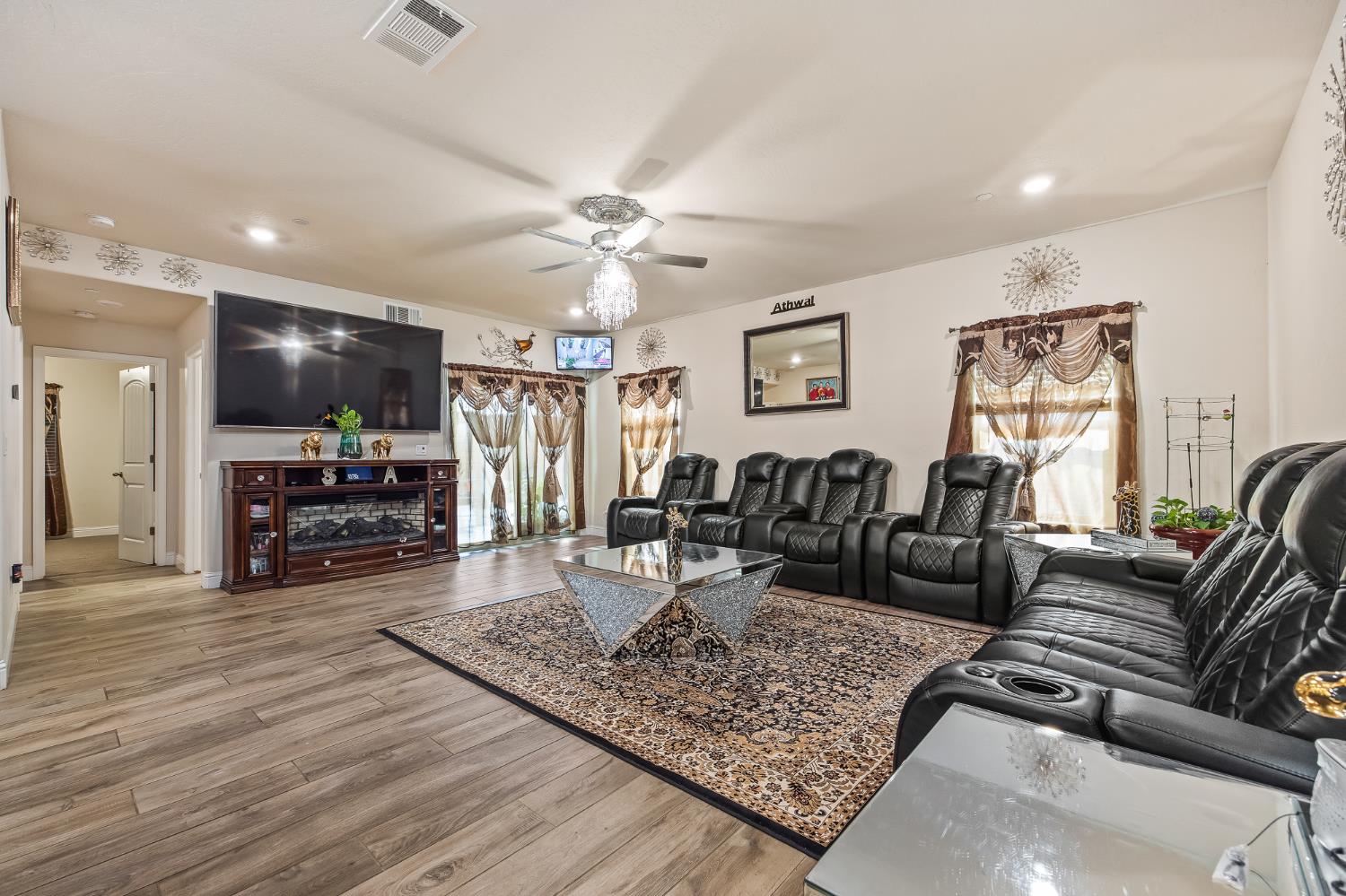 5355 W Hammond Avenue