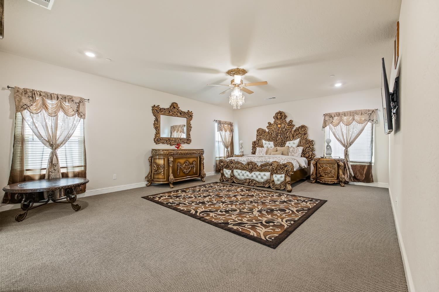 5355 W Hammond Avenue