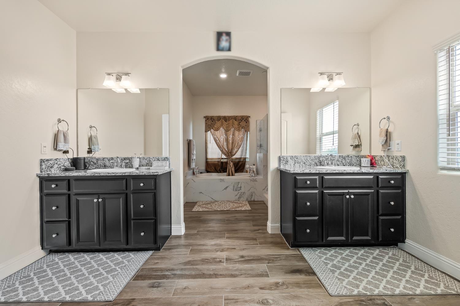 5355 W Hammond Avenue