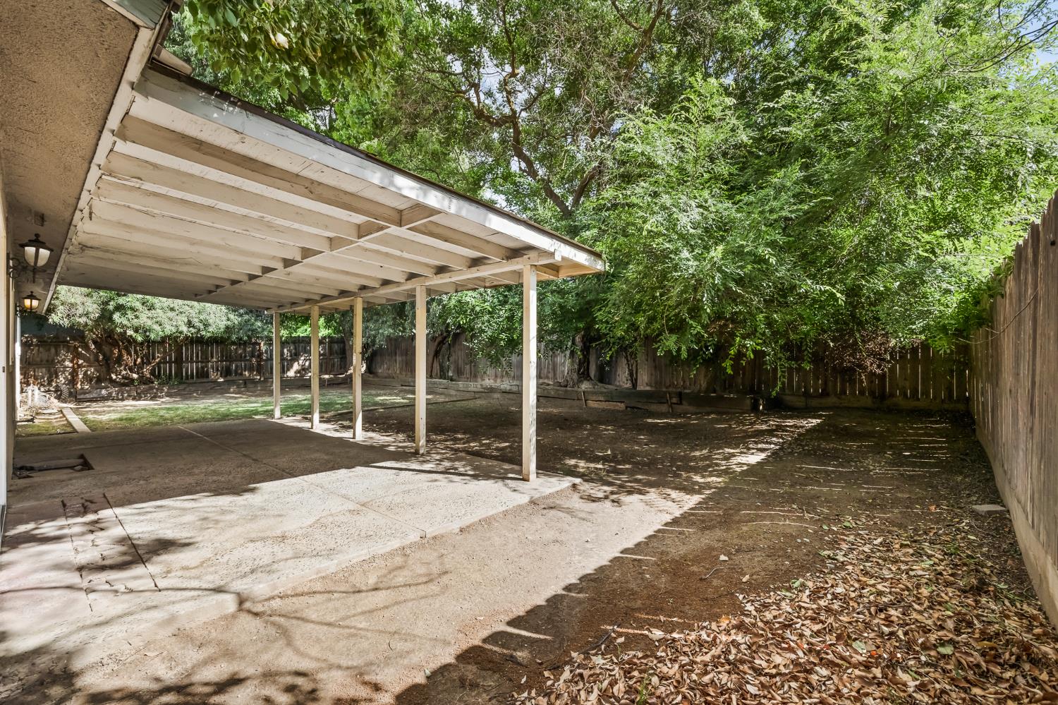 3443 W Oswego Avenue