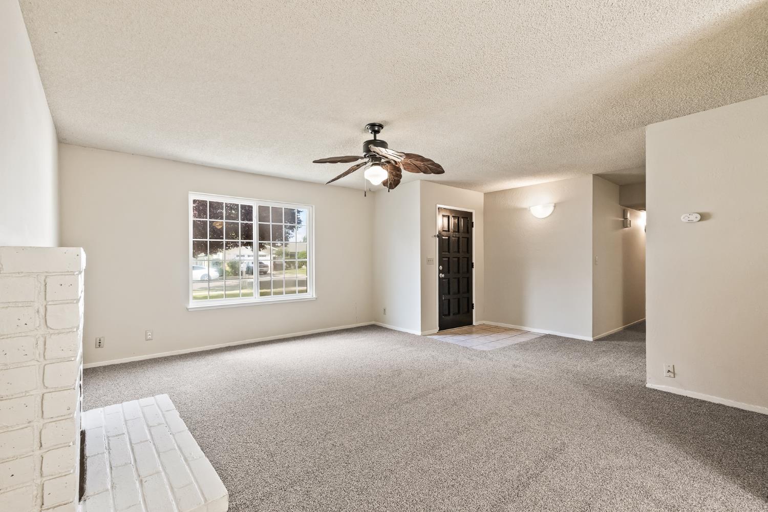 3443 W Oswego Avenue