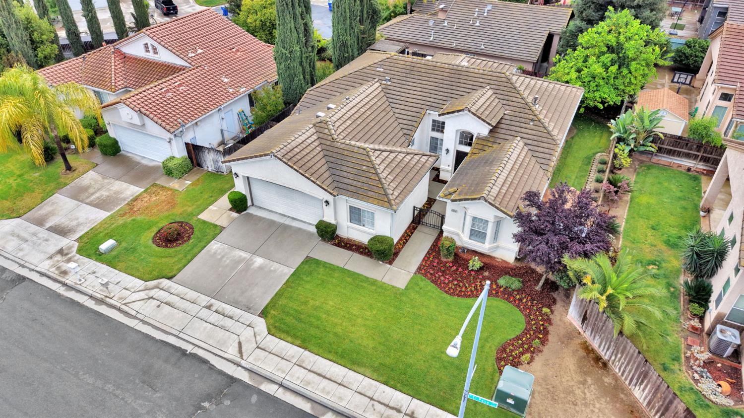 6074 W El Paso Avenue