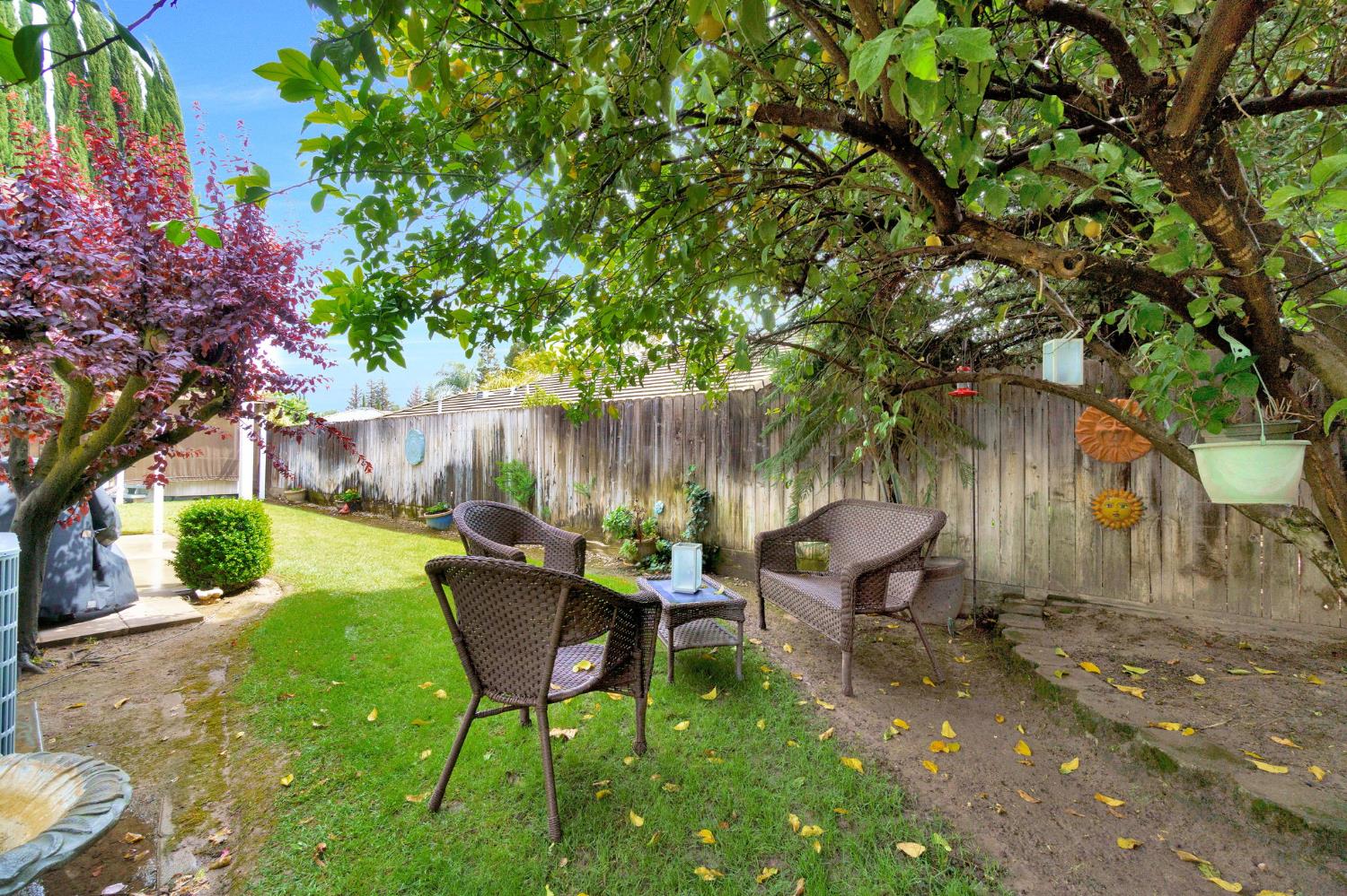 6074 W El Paso Avenue