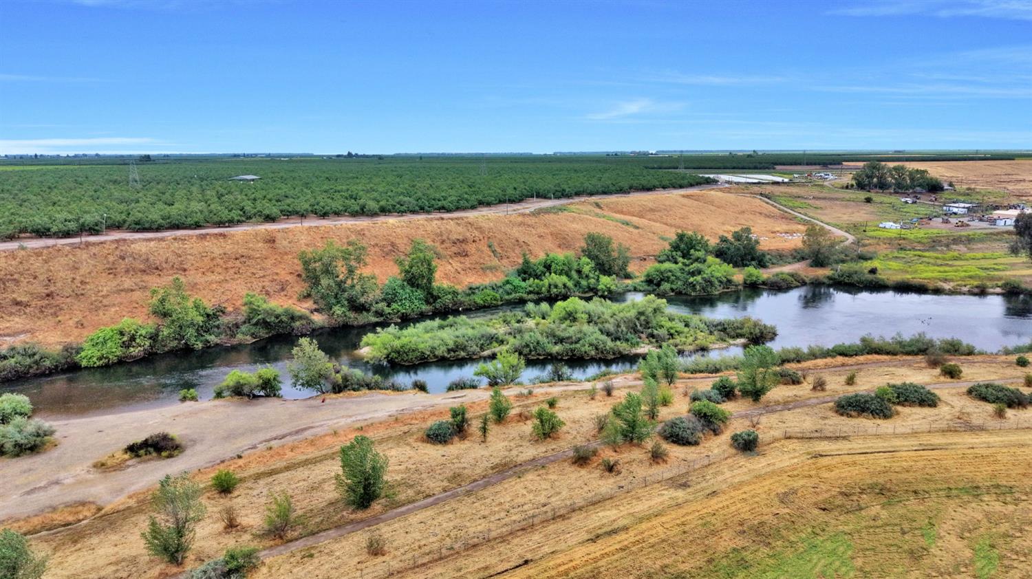 6074 W El Paso Avenue