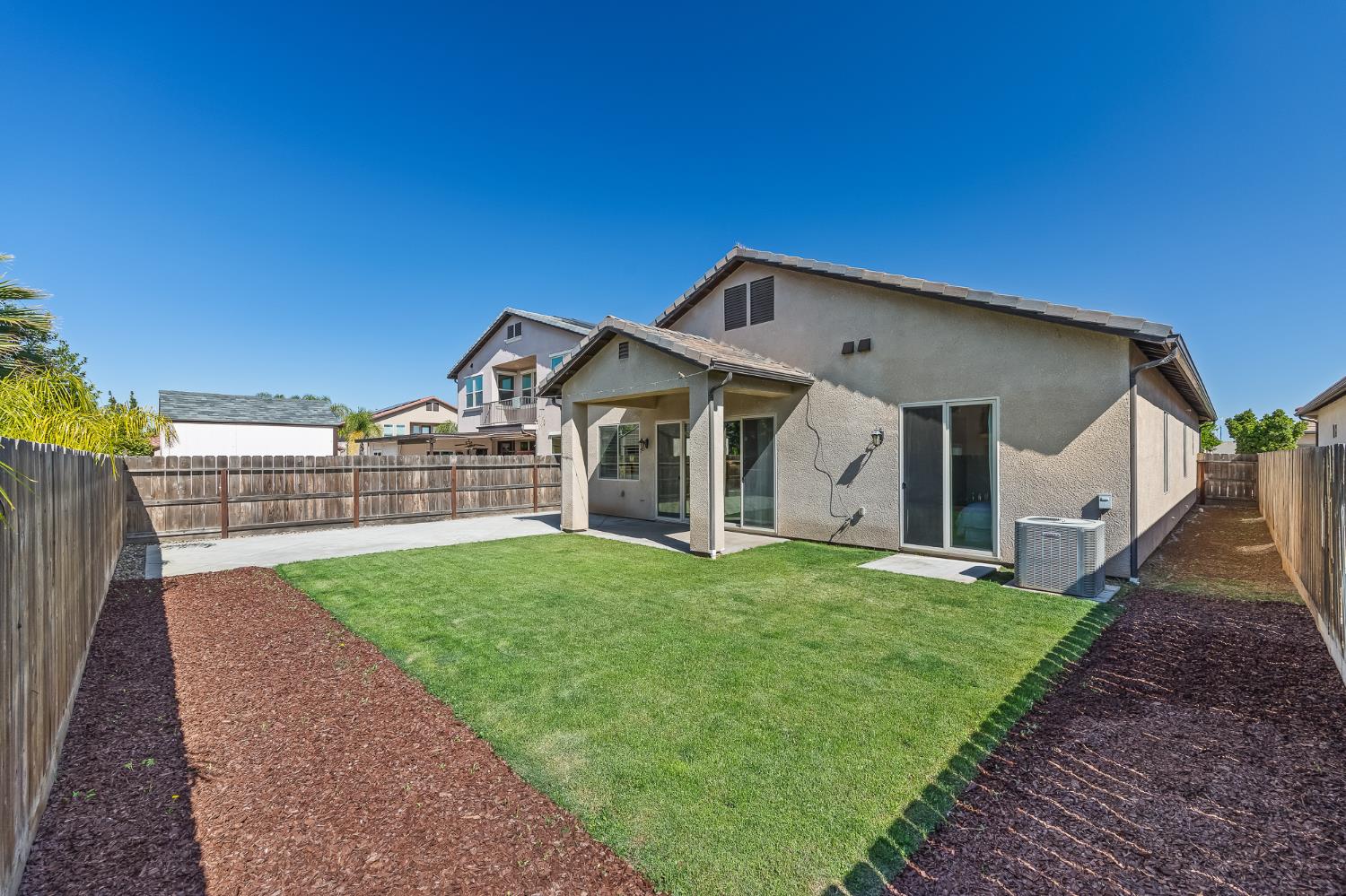 6635 W Kadota Avenue