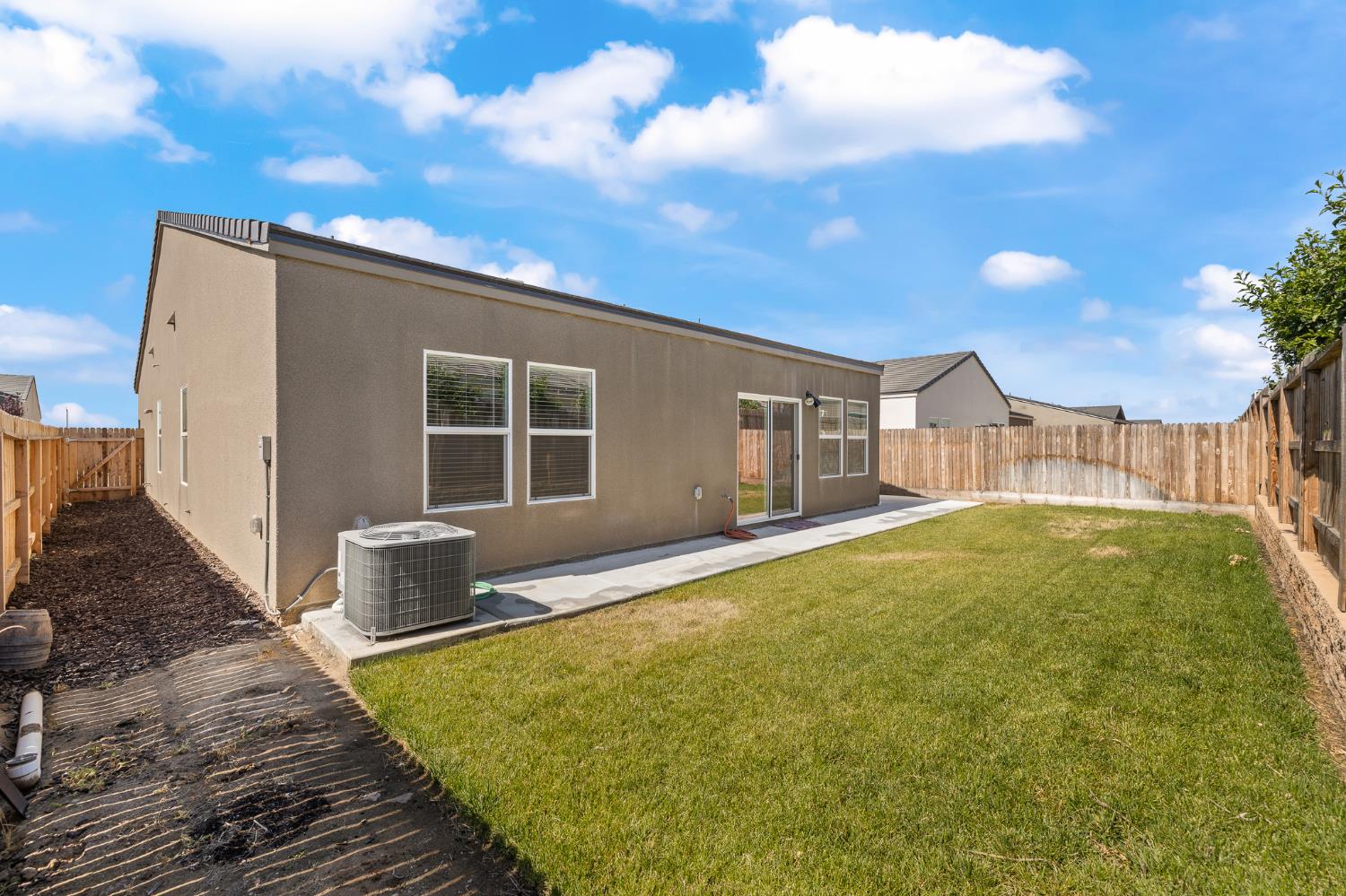 7034 W Willis
