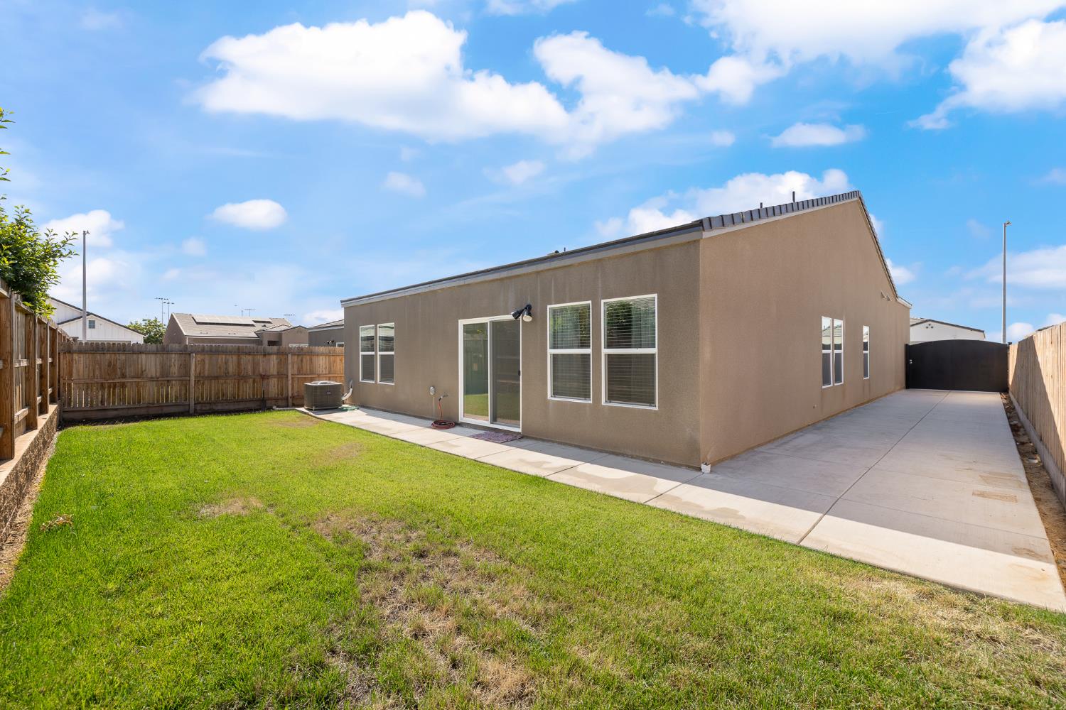 7034 W Willis