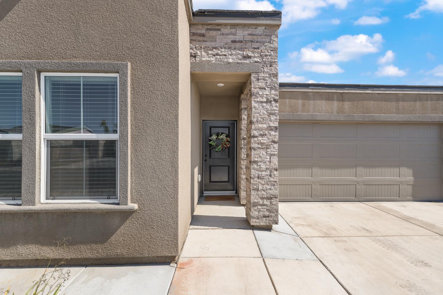 7034 W Willis