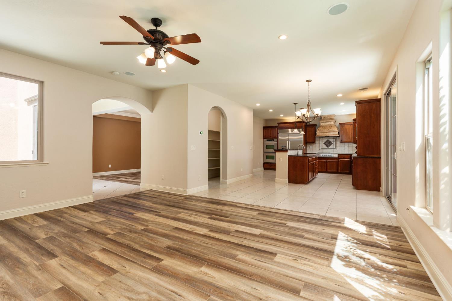 1495 E Via Mirasol Lane