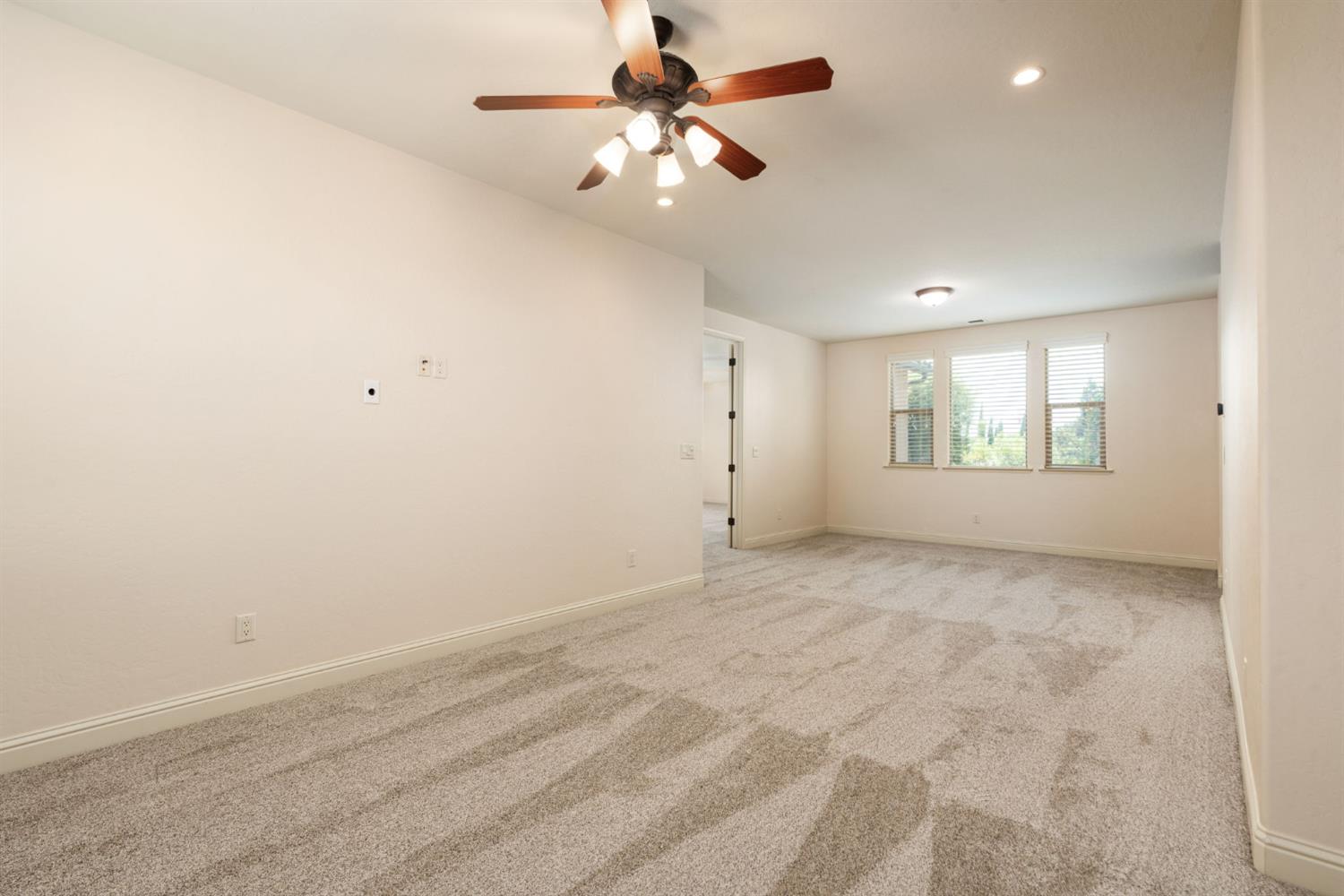 1495 E Via Mirasol Lane