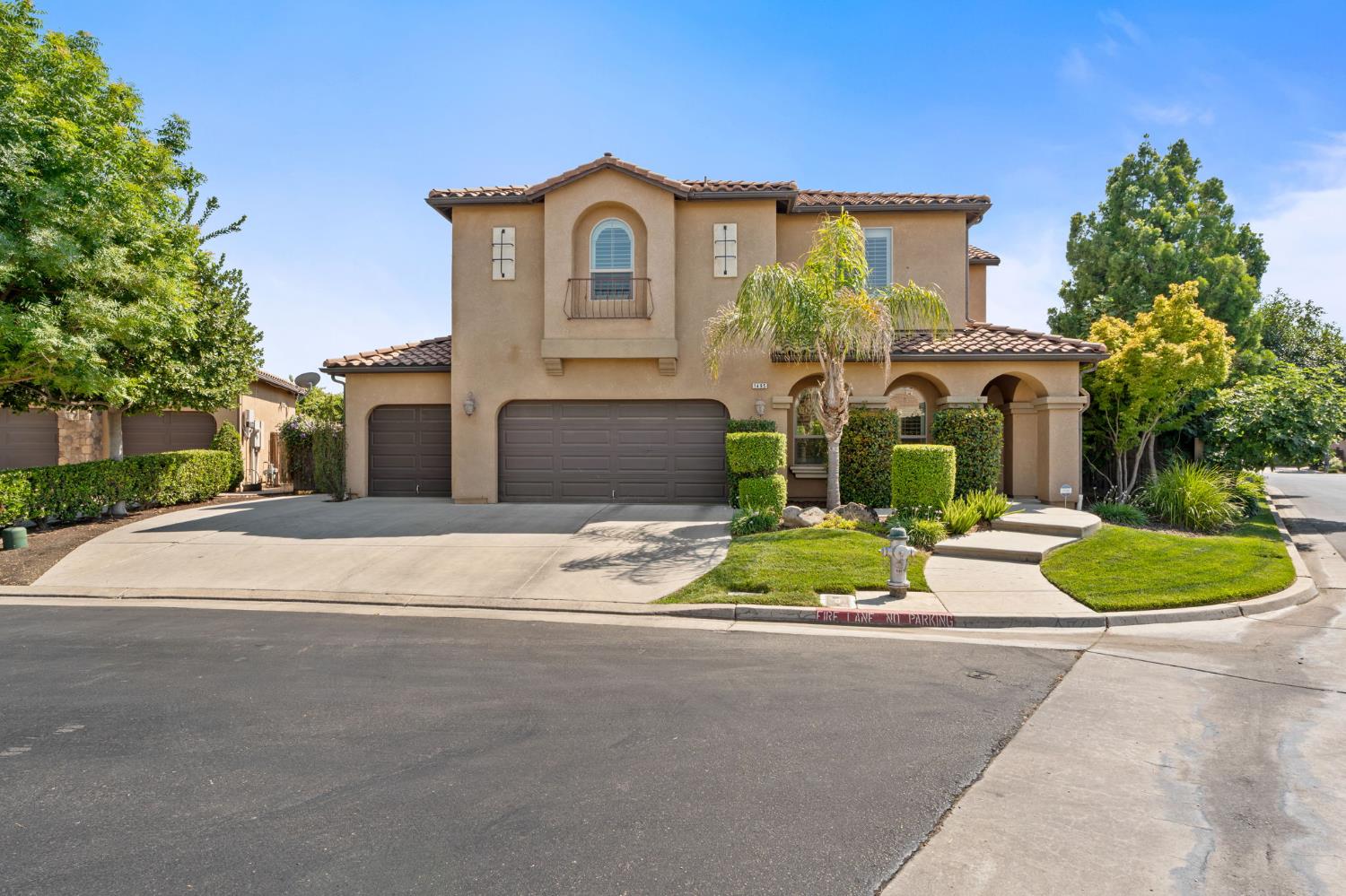 1495 E Via Mirasol Lane