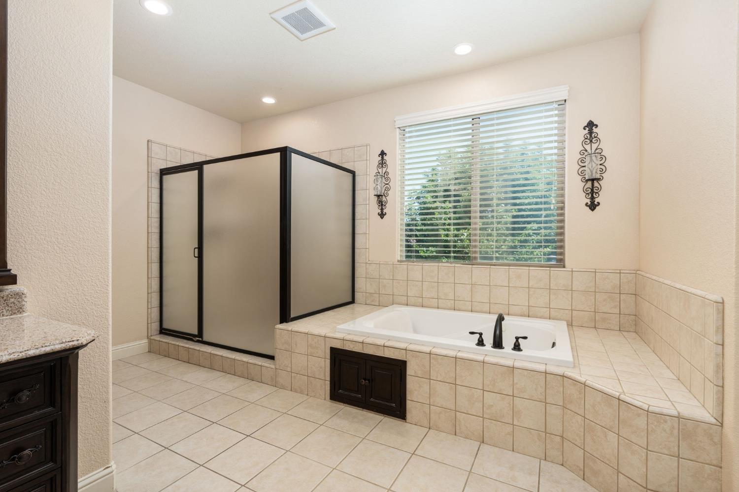 1495 E Via Mirasol Lane