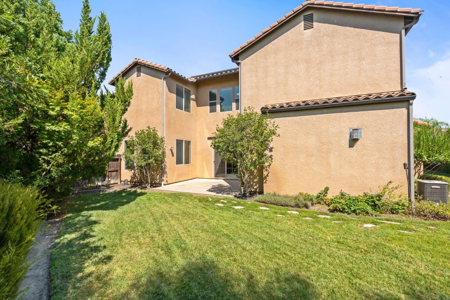 1495 E Via Mirasol Lane