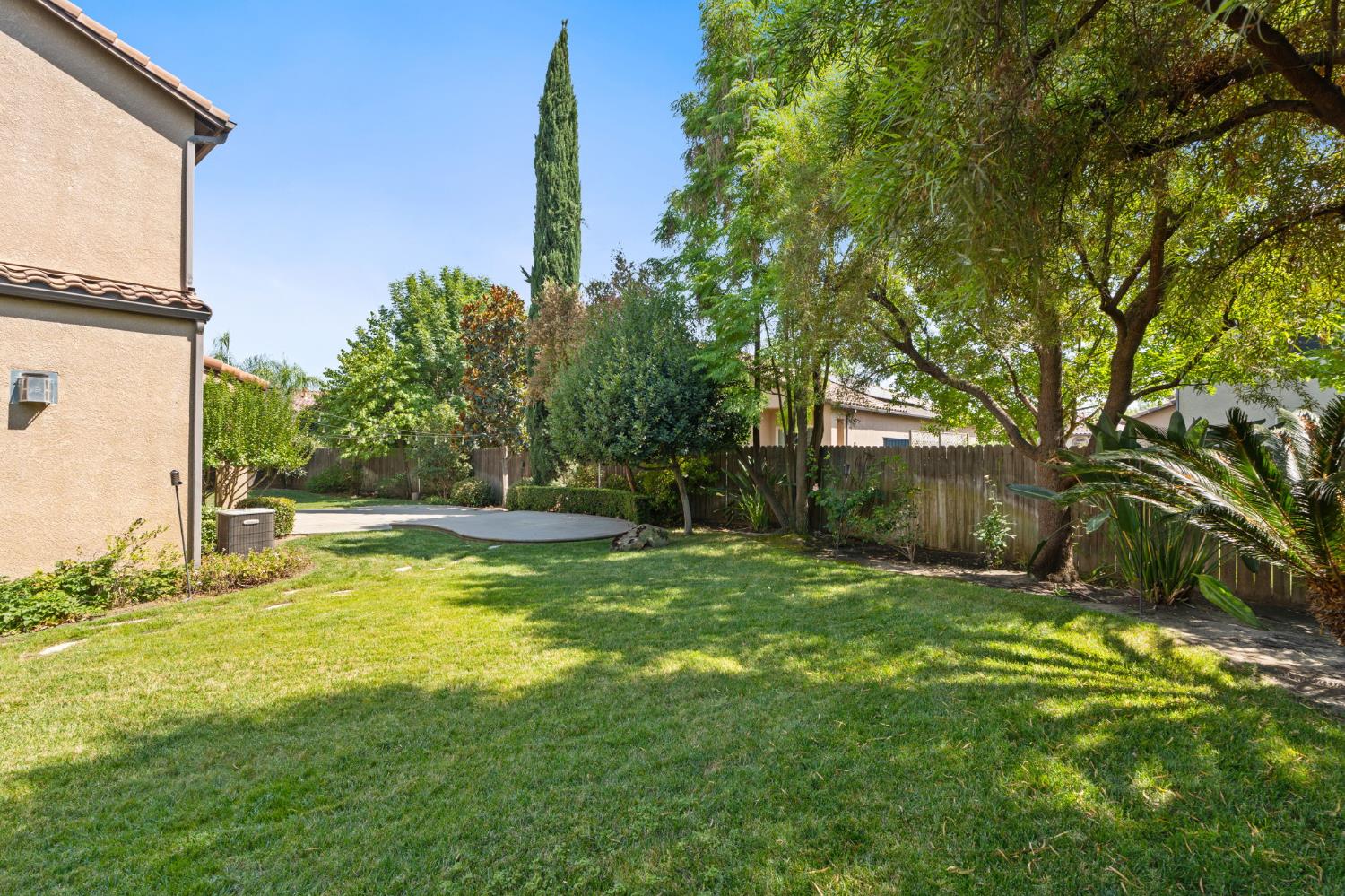 1495 E Via Mirasol Lane