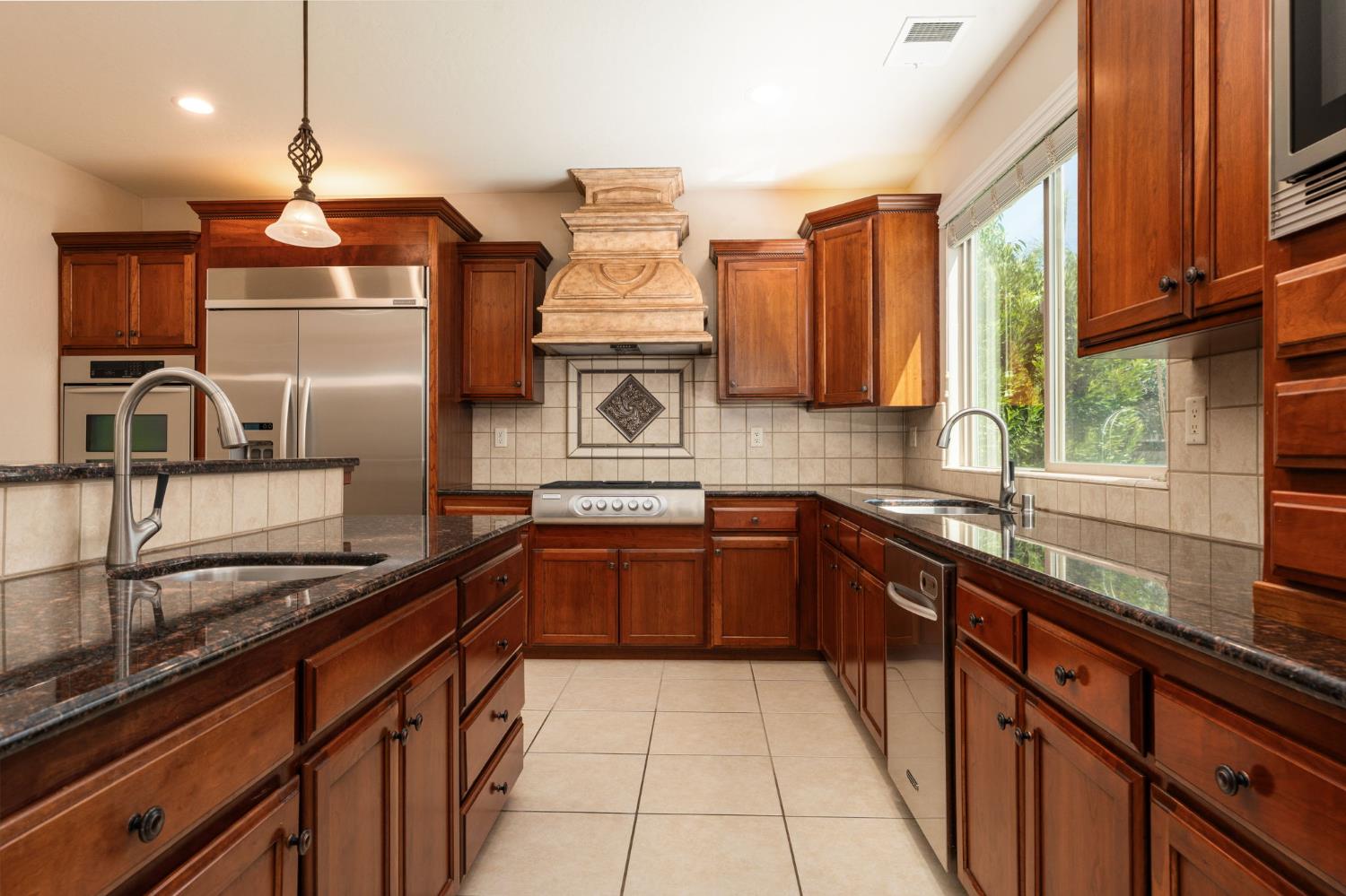 1495 E Via Mirasol Lane