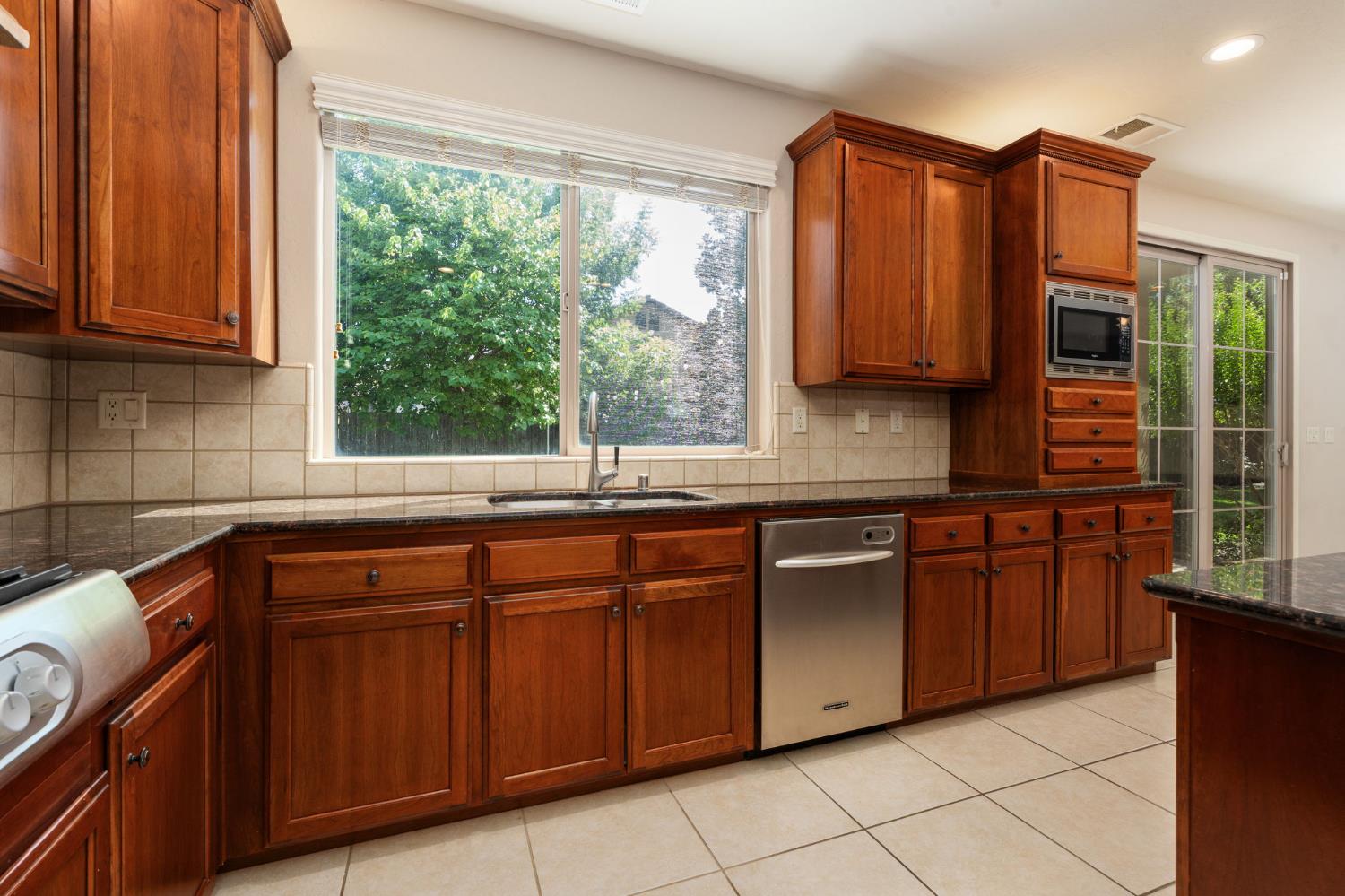 1495 E Via Mirasol Lane